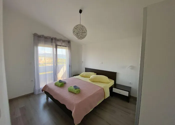 Apartment With Parking Space Maslenica, Novigrad - 12636 Jasenice (Zadar)