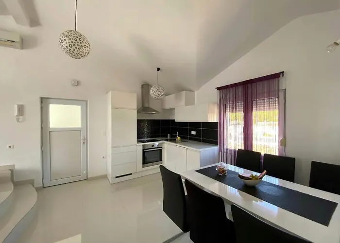 With Parking Space Maslenica, Novigrad - 12636 Jasenice (Zadar)