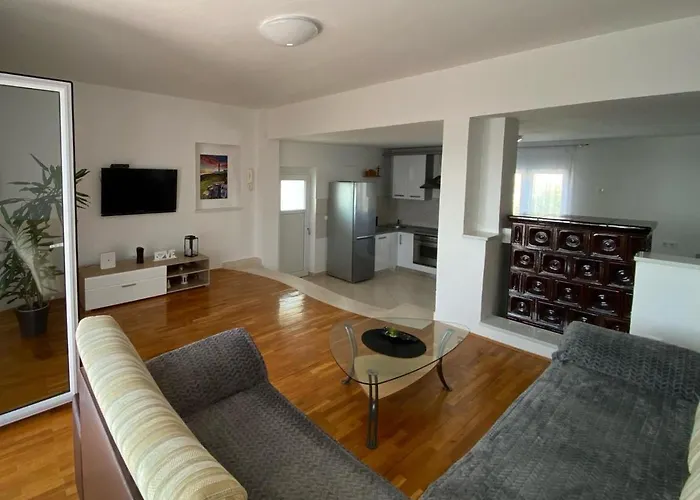 Apartment With Parking Space Maslenica, Novigrad - 12636 Jasenice (Zadar)